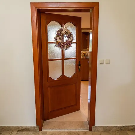 Apartment Lucija *