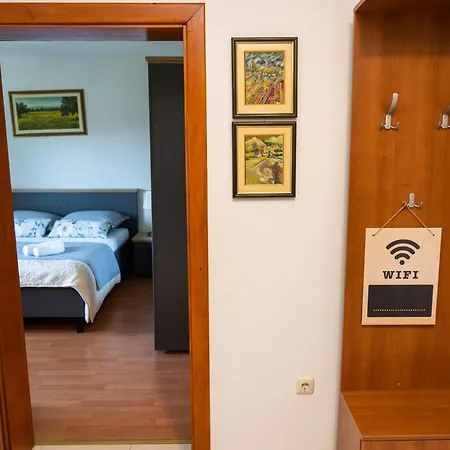 Apartment Lucija *